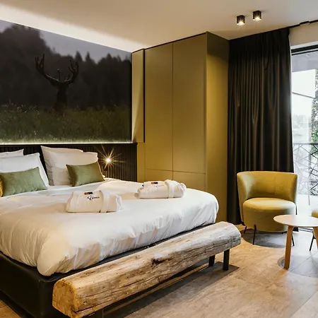 Cc Nomie Restaurant Hotel
