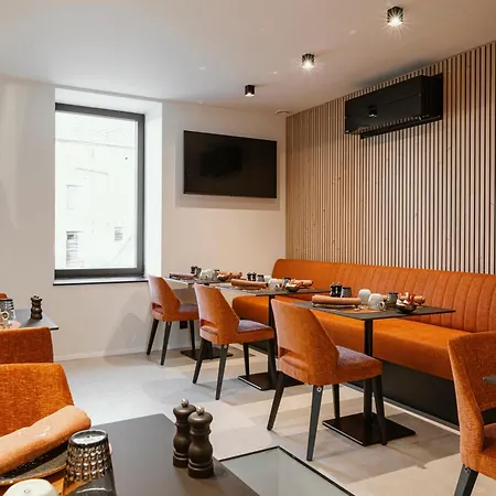 Cc Nomie Restaurant Hotel