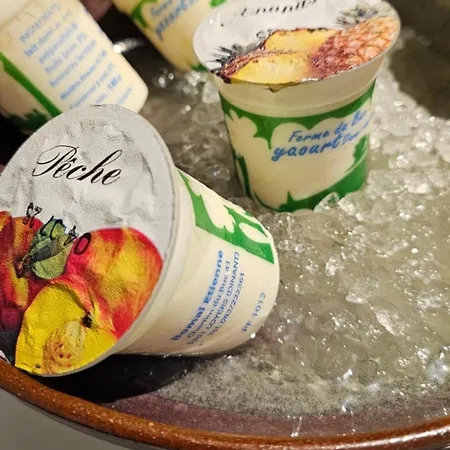 Cc Nomie Restaurant Otel 4*