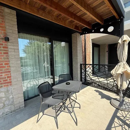 Отель Cc Nomie Restaurant Динан