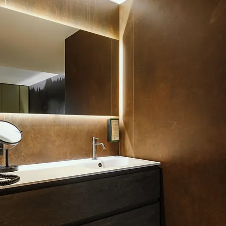 Cc Nomie Restaurant Динан