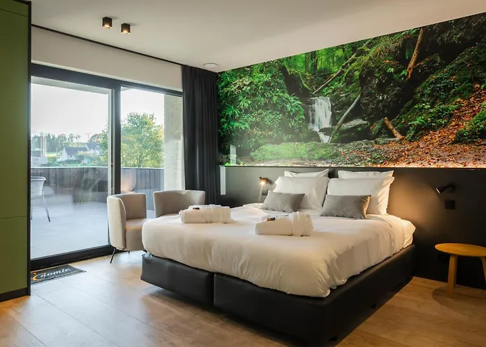 Cc Nomie Restaurant Hotel