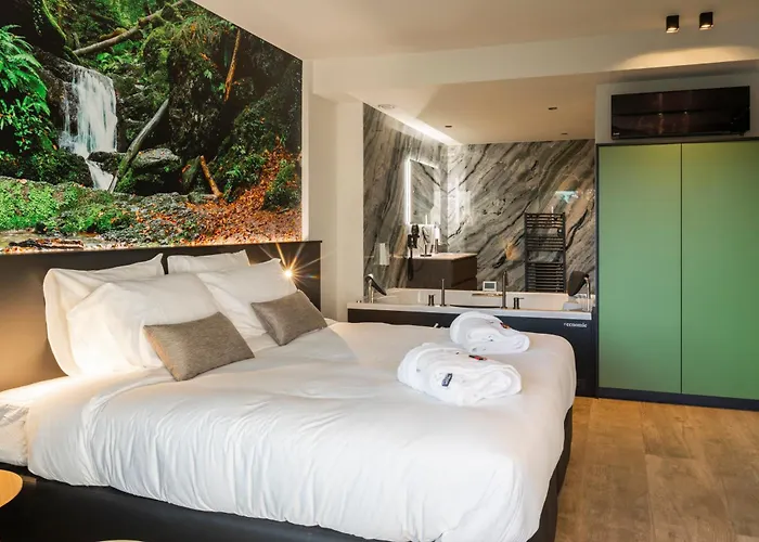 Cc Nomie Restaurant Hotel Dinant